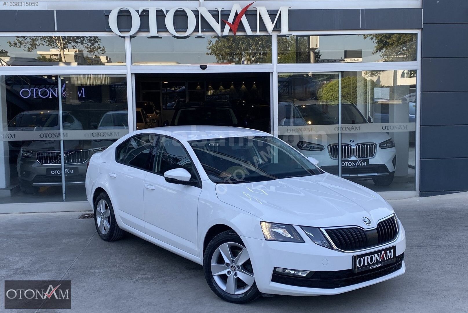 Galeriden Skoda Octavia 1.6 TDI Optimal 2017 Model İzmir 116.000 km Beyaz 2