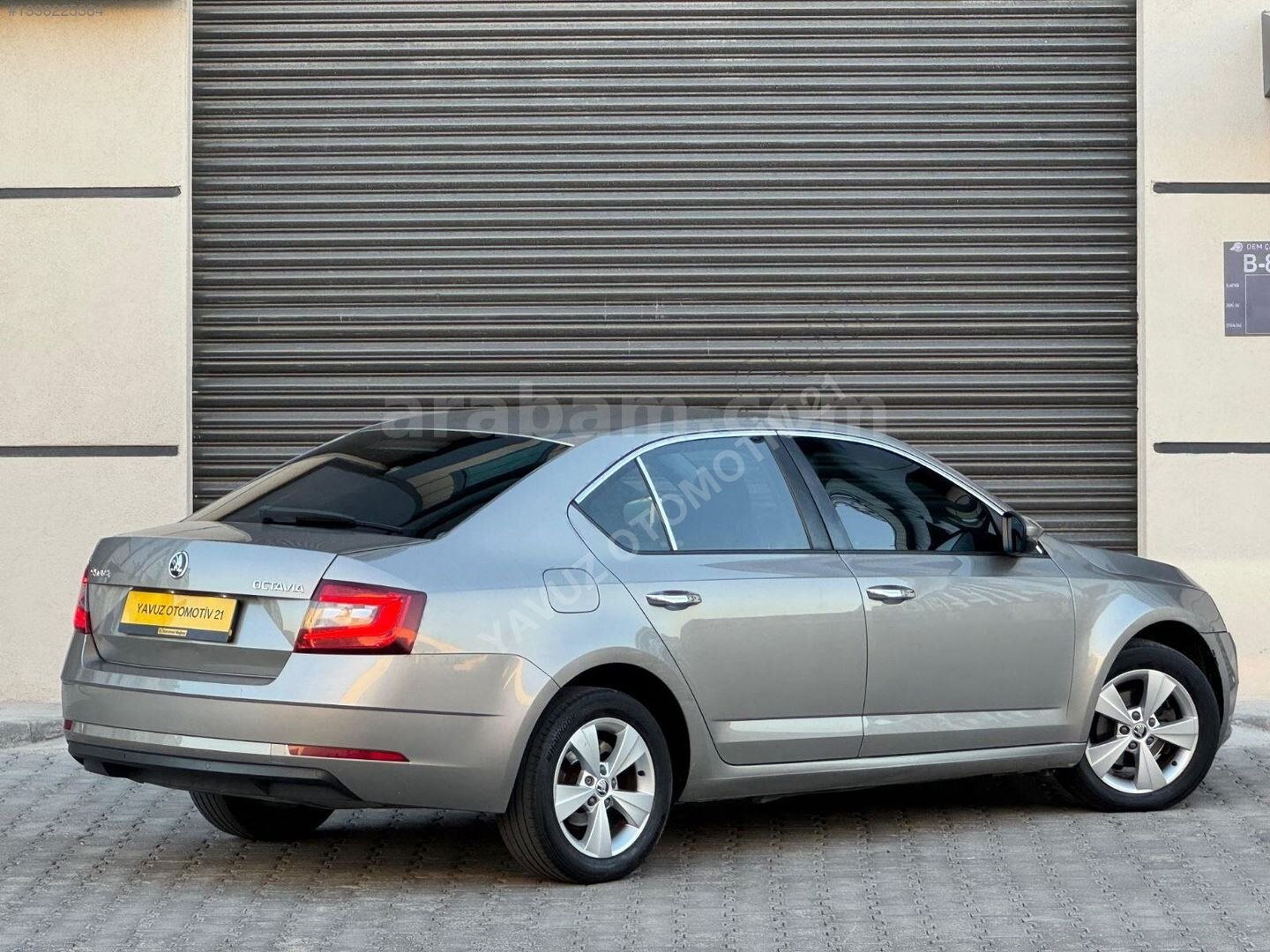 Galeriden Skoda Octavia 1.6 TDI Style 2018 Model Diyarbakır 208.000 km Gri 4