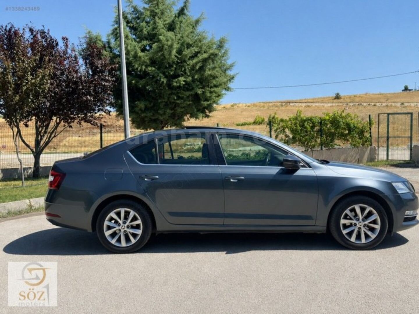 Galeriden Skoda Octavia 1.6 TDI Style 2017 Model Elazığ 135.000 km Füme 4