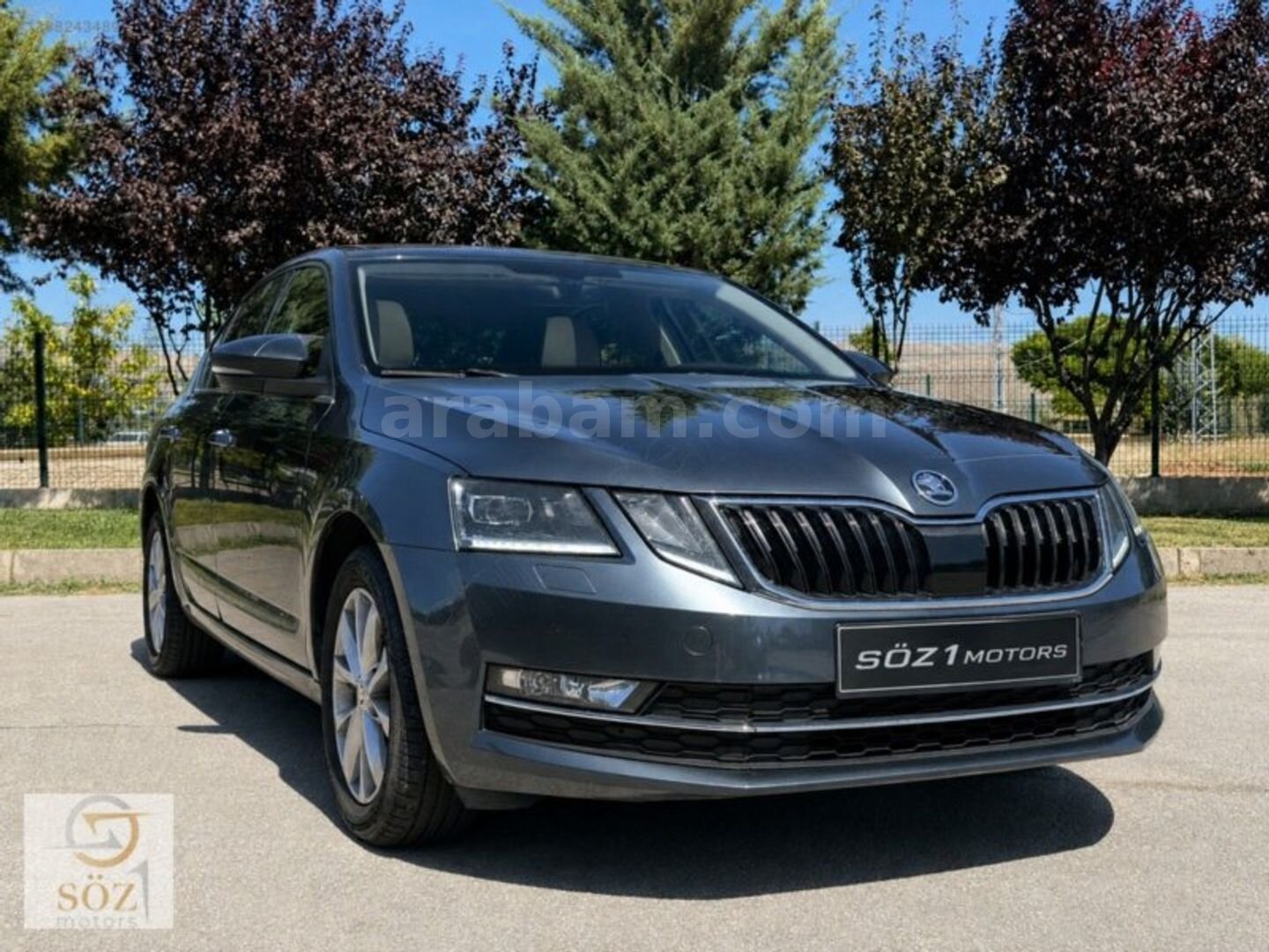 Galeriden Skoda Octavia 1.6 TDI Style 2017 Model Elazığ 135.000 km Füme 2