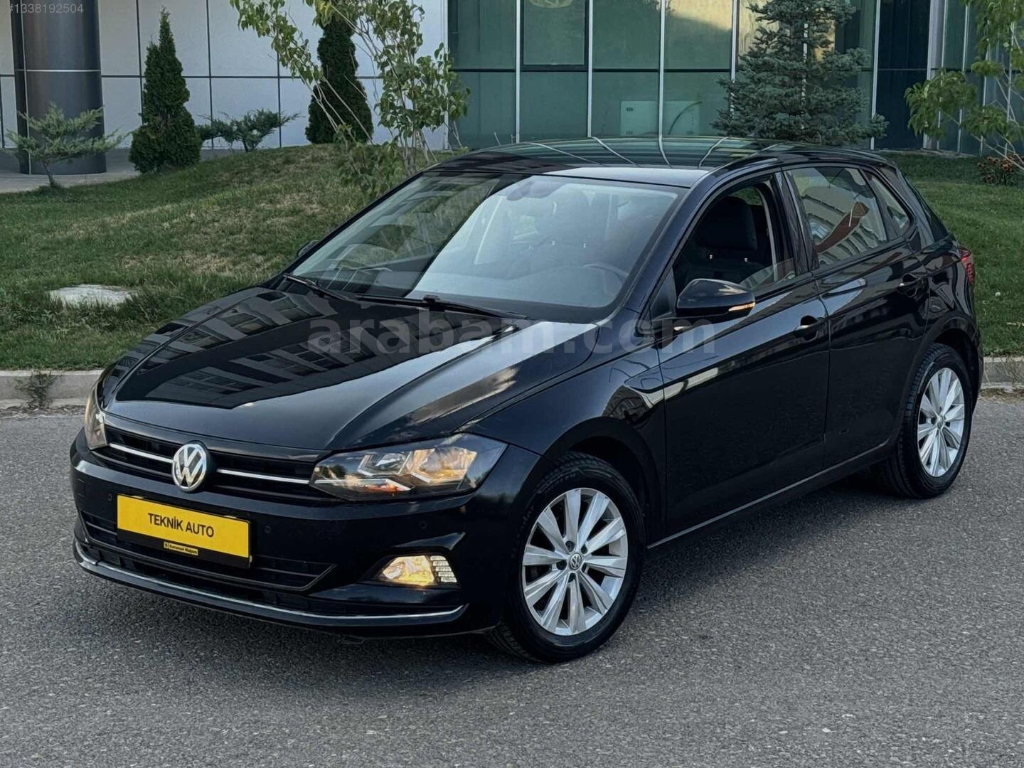 Galeriden Volkswagen Polo 1.0 TSi Highline 2017 Model Erzurum 93.000 km Siyah 6