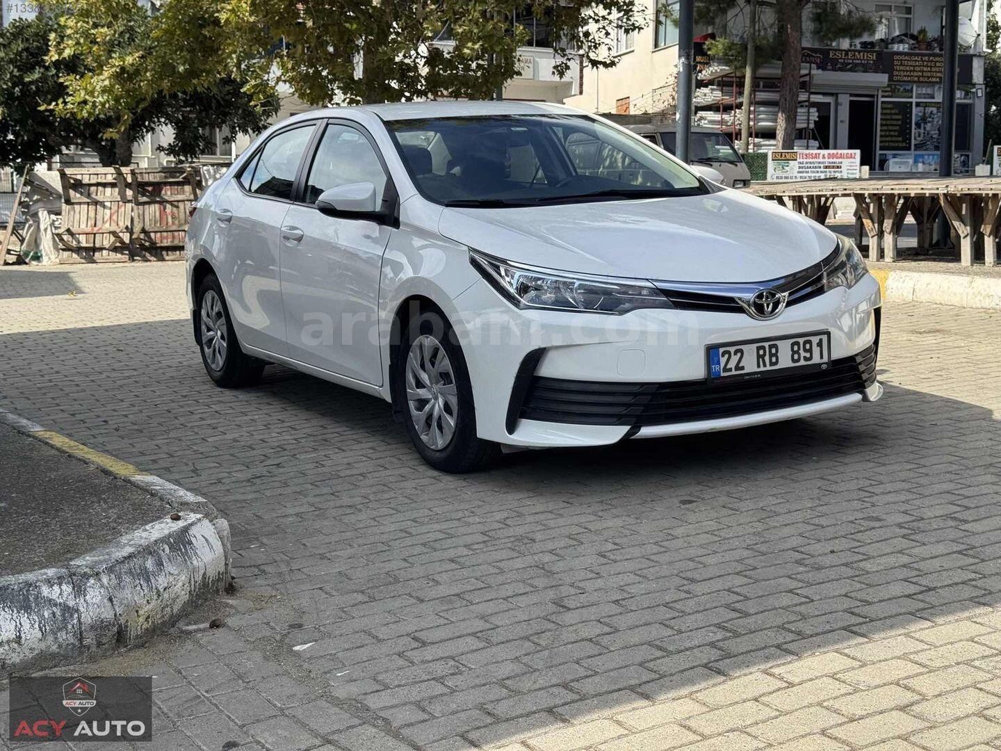 Galeriden Toyota Corolla 1.33 Life 2016 Model İstanbul 190.000 km Beyaz 1