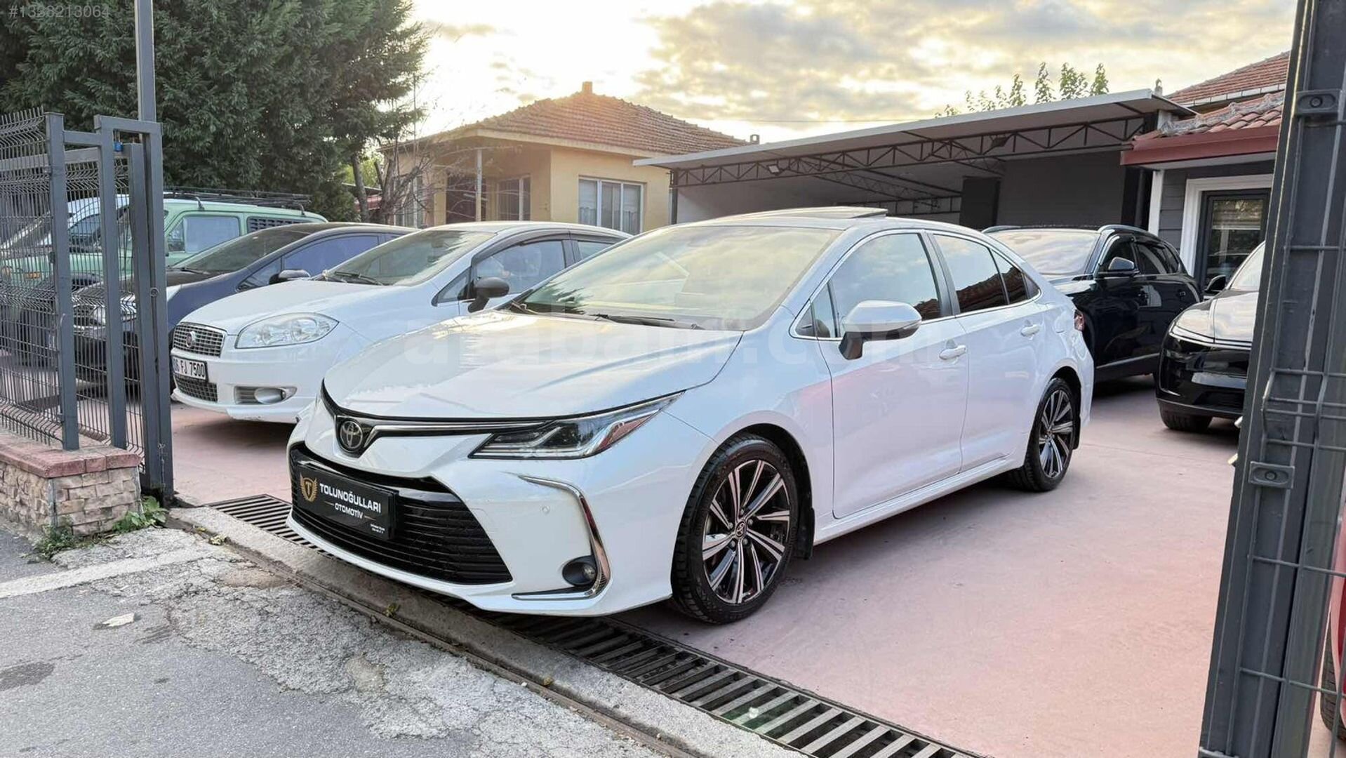 Galeriden Toyota Corolla 1.5 Passion X-Pack 2022 Model Sakarya 90.000 km Beyaz 6