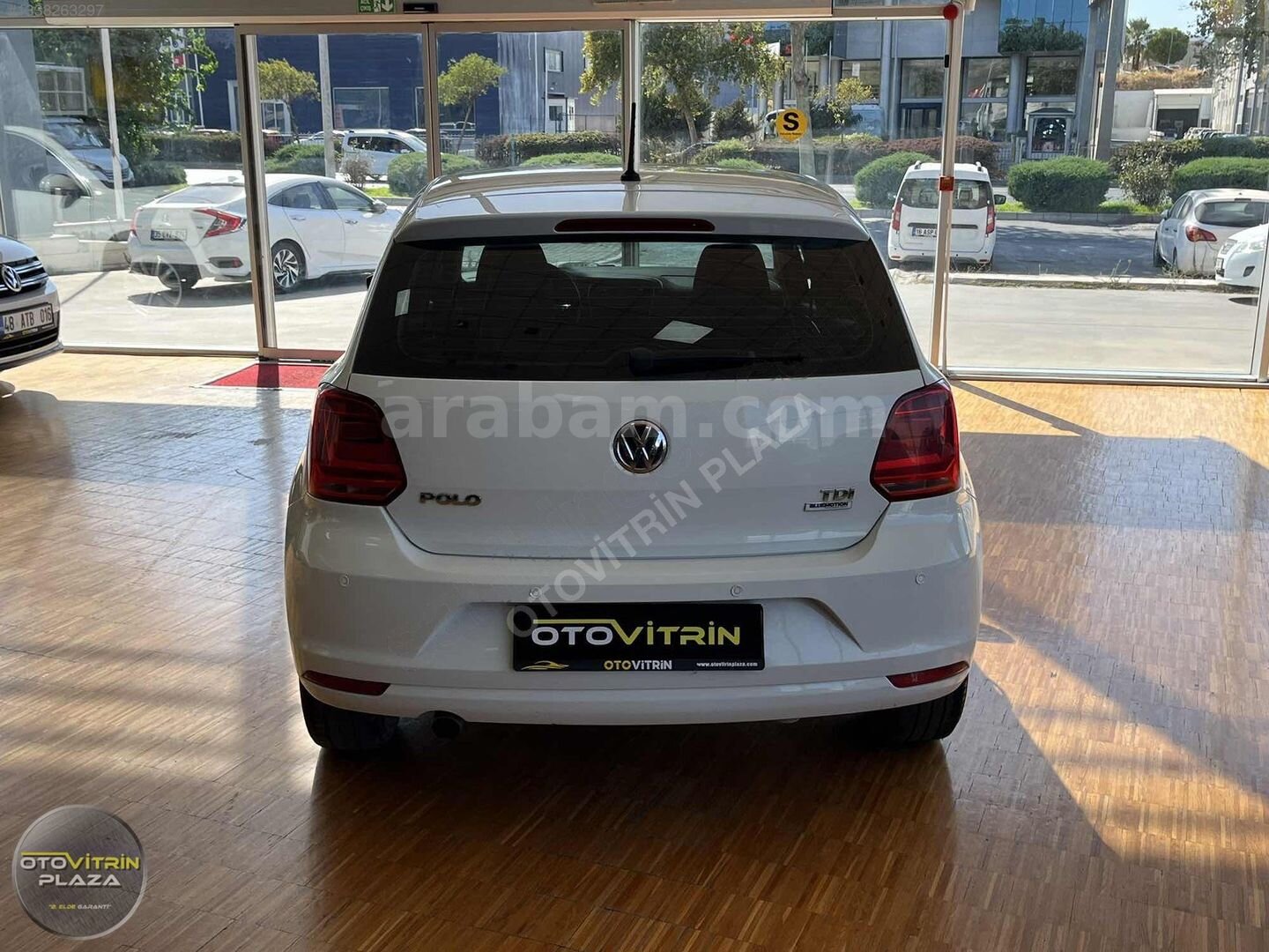 Galeriden Volkswagen Polo 1.4 TDi Comfortline 2015 Model İzmir 130.000 km Beyaz 5