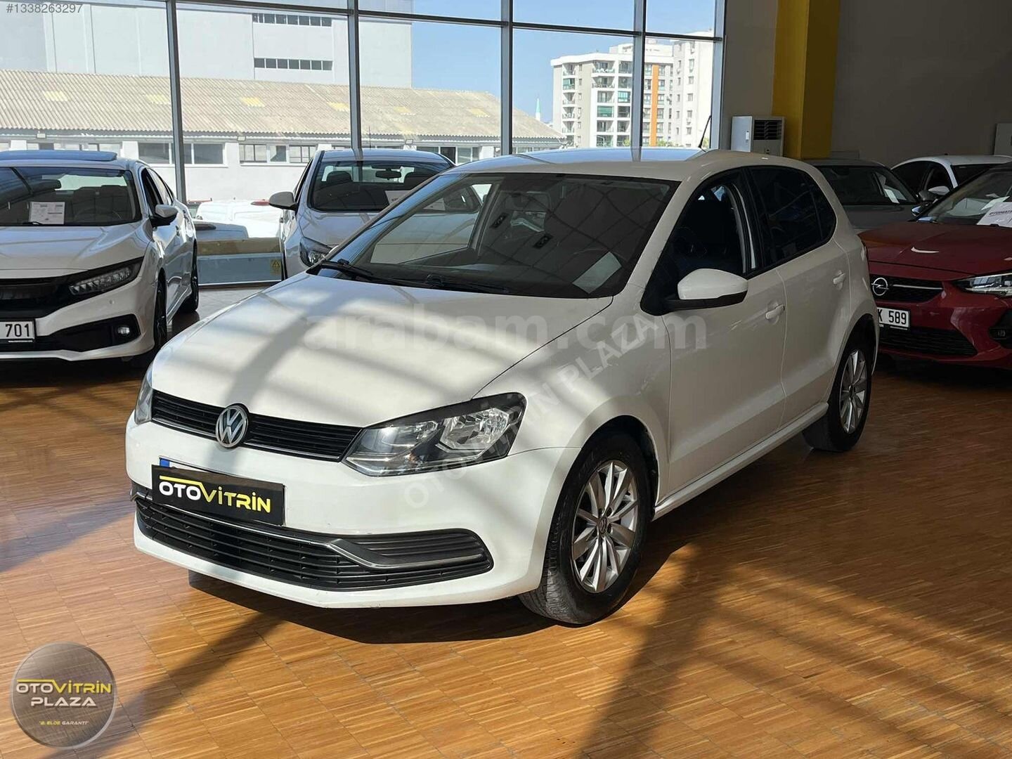 Galeriden Volkswagen Polo 1.4 TDi Comfortline 2015 Model İzmir 130.000 km Beyaz 1