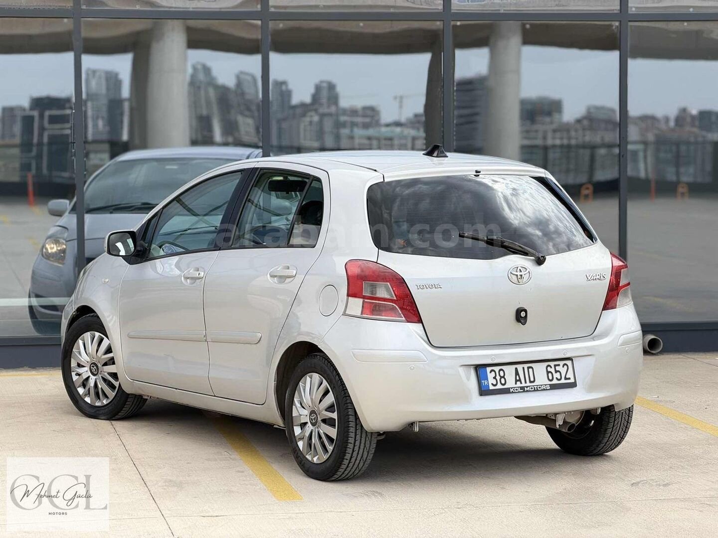 Galeriden Toyota Yaris 1.33 Terra Sporty 2011 Model Ankara 199.000 km Gri 5