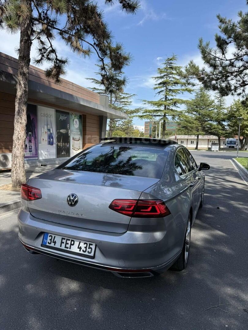 Galeriden Volkswagen Passat 1.5 TSi Elegance 2022 Model Tekirdağ 49.000 km Gri 5