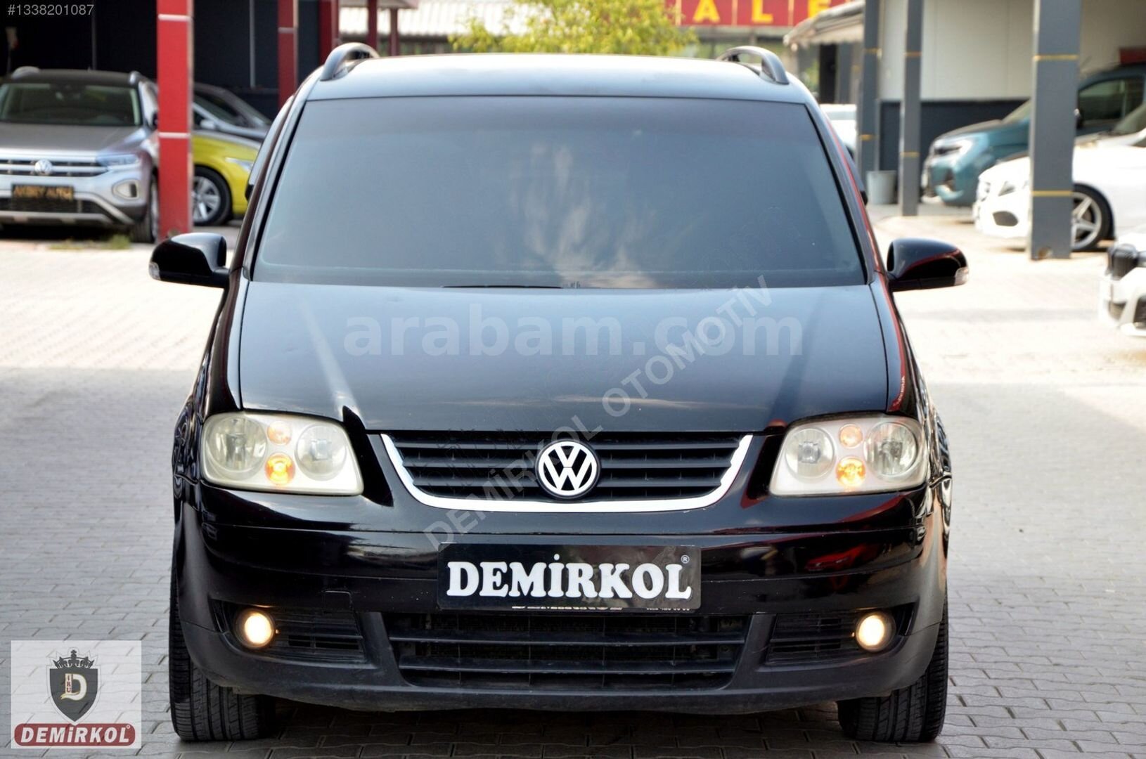 Galeriden Volkswagen Touran 1.6 FSi Comfortline 2004 Model Adana 280.000 km Siyah 2