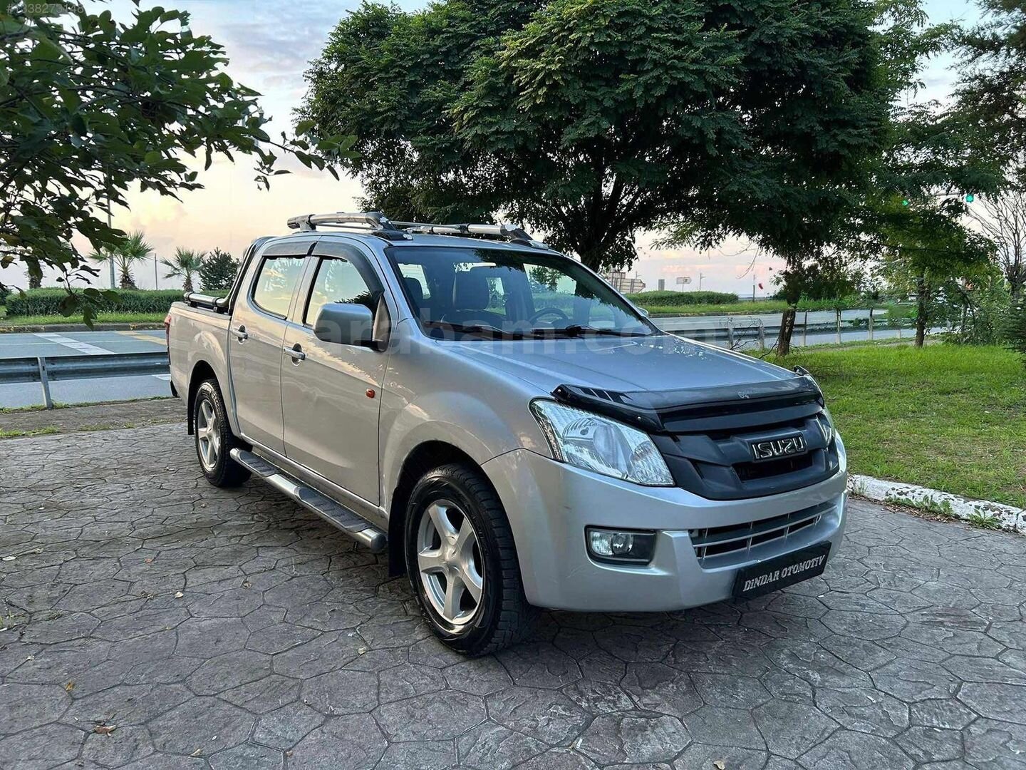 ISUZU D-MAX FUL BAKIMLI 1