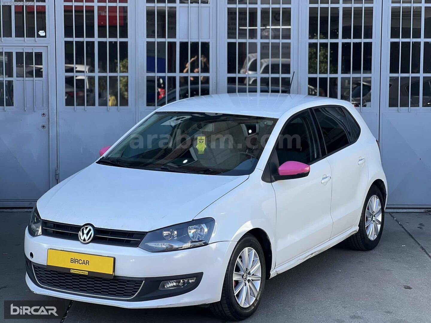 Galeriden Volkswagen Polo 1.4 Comfortline 2011 Model İstanbul 161.500 km Beyaz 3