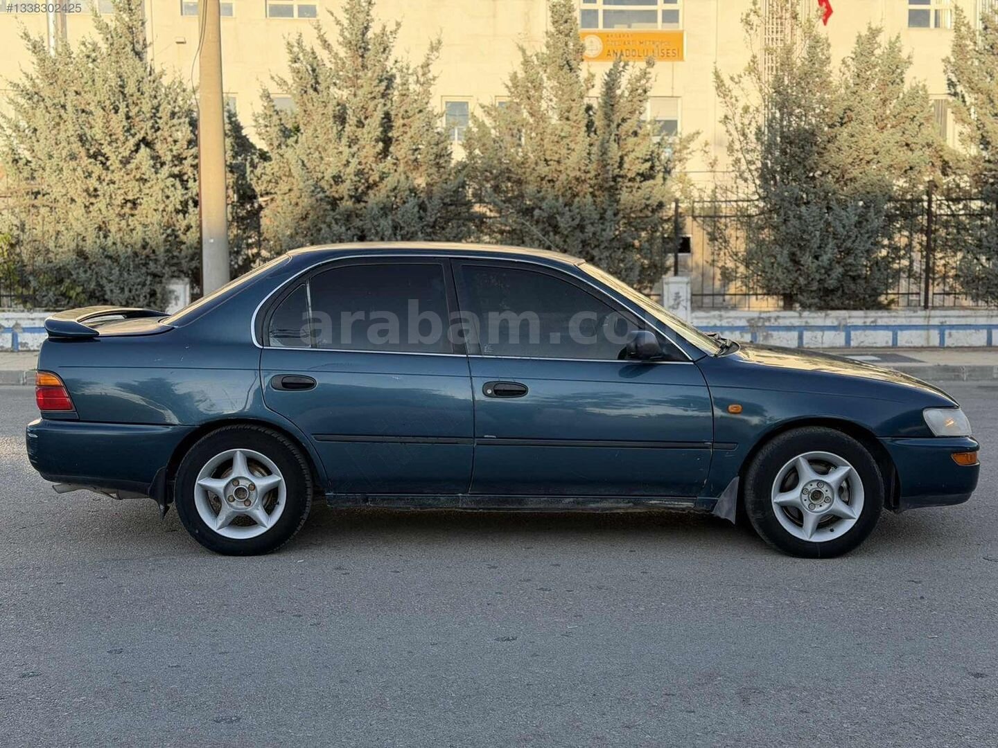 Galeriden Toyota Corolla 1.6 GLi 1996 Model Aksaray 520.000 km Yeşil 4