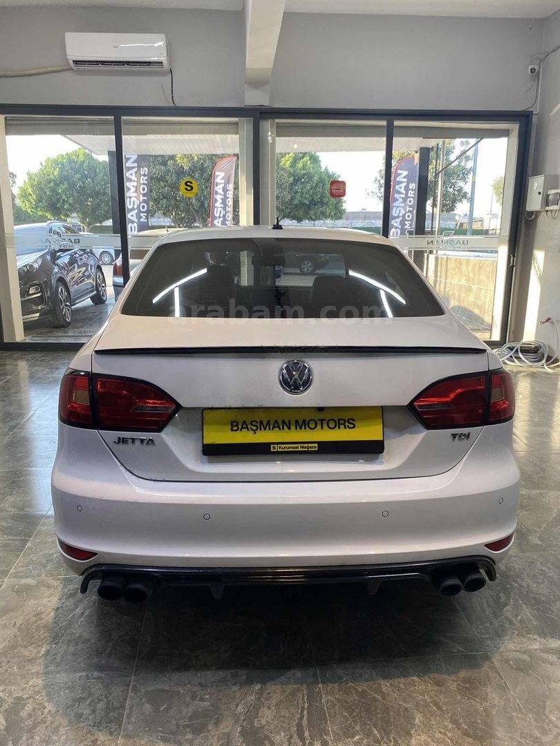 Galeriden Volkswagen Jetta 1.6 TDi Comfortline 2014 Model Adana 234.000 km Beyaz 7