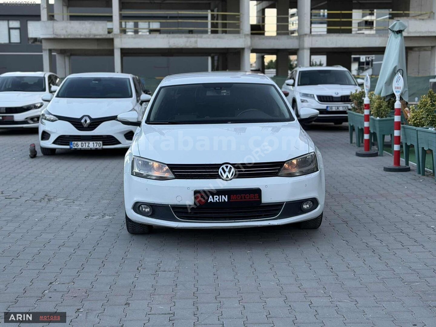Galeriden Volkswagen Jetta 1.6 TDi Comfortline 2014 Model Ankara 213.000 km Beyaz 1
