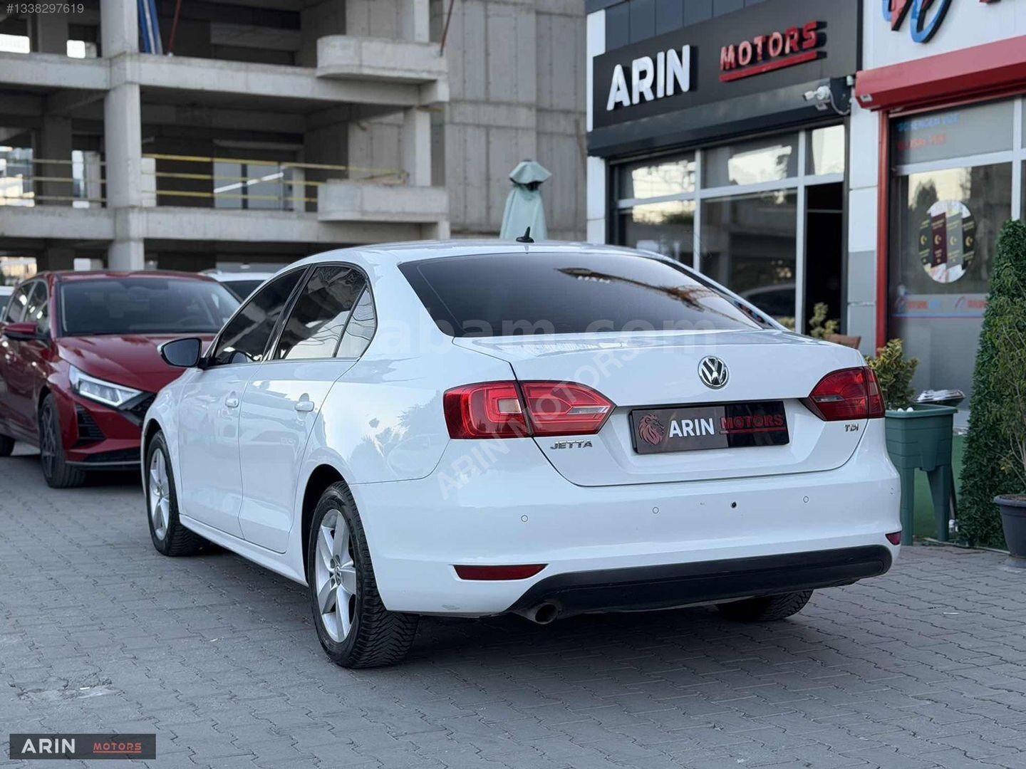 Galeriden Volkswagen Jetta 1.6 TDi Comfortline 2014 Model Ankara 213.000 km Beyaz 6