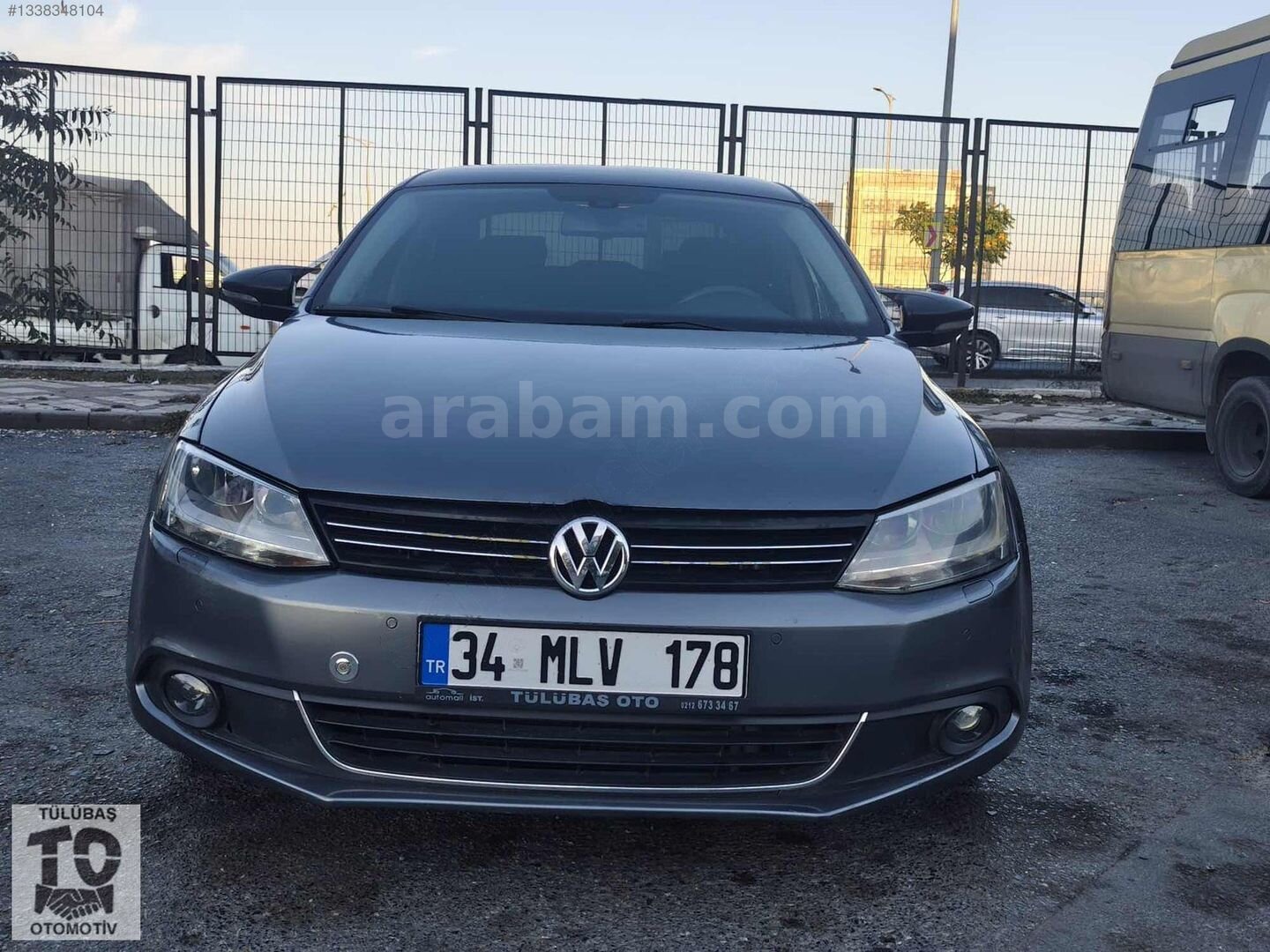 Galeriden Volkswagen Jetta 1.6 TDi Highline 2011 Model İstanbul 290.000 km Gri 4
