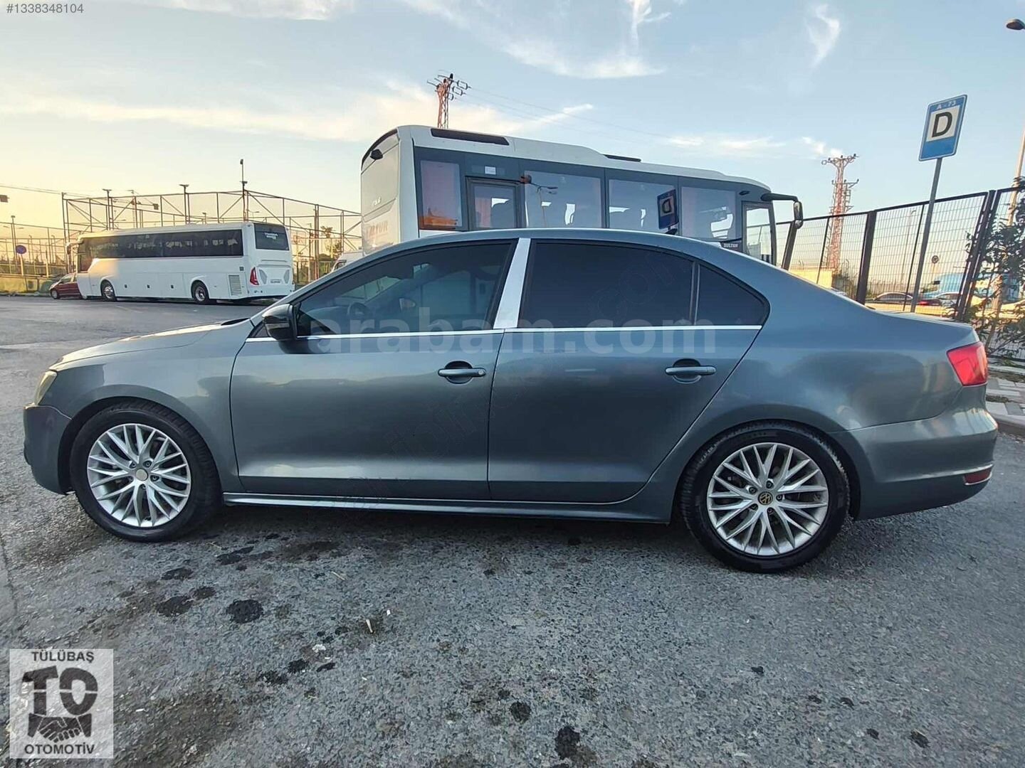 Galeriden Volkswagen Jetta 1.6 TDi Highline 2011 Model İstanbul 290.000 km Gri 6