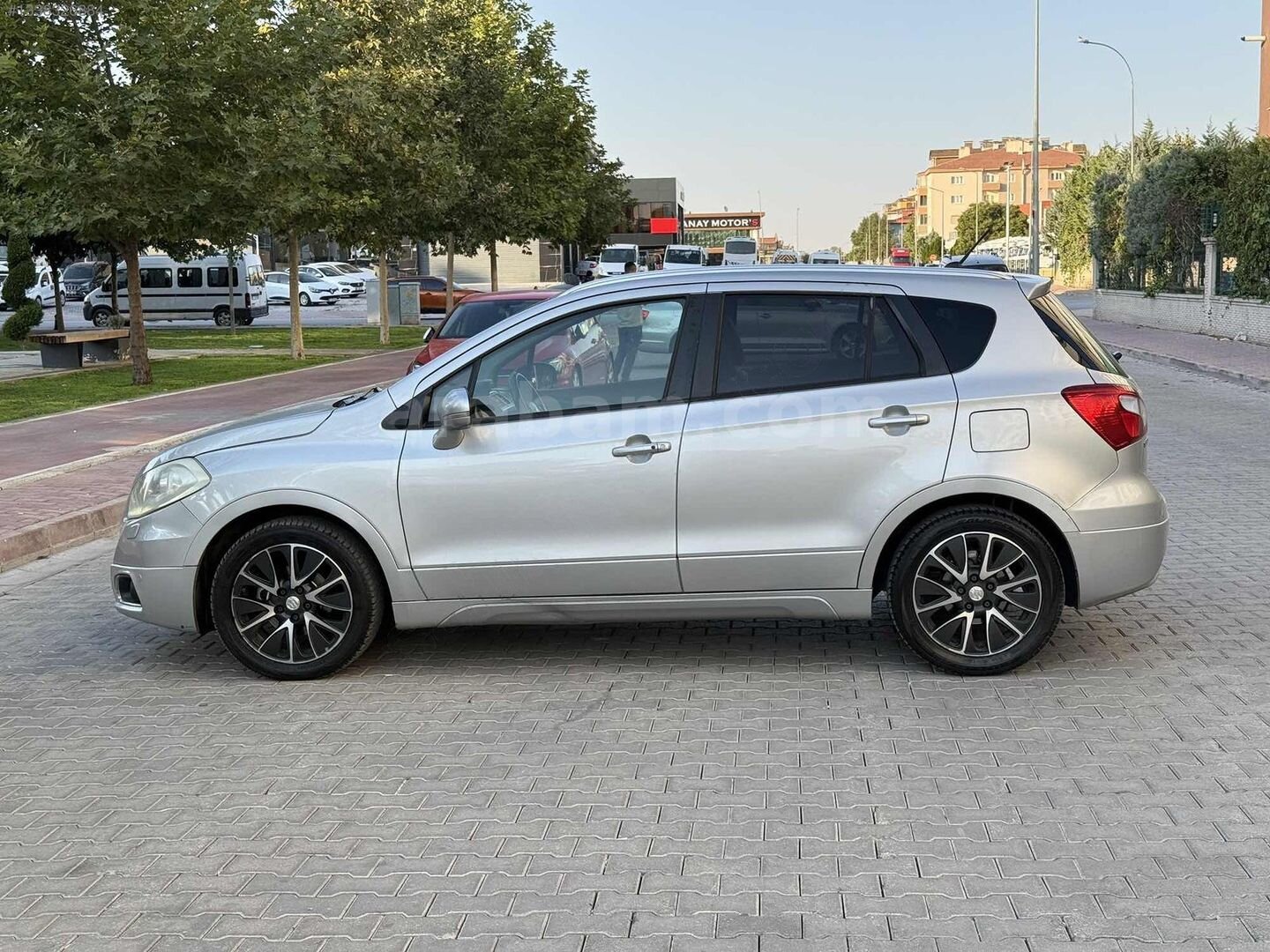 TEMİZ S-CROSS GLX HATASIZ ! 3