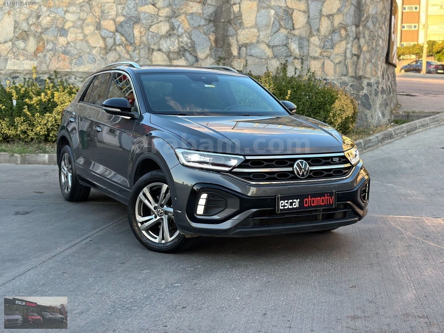 ESCAR OTOMOTİV'DEN LANSMAN RENK FÜME R LİNE T-ROC 3