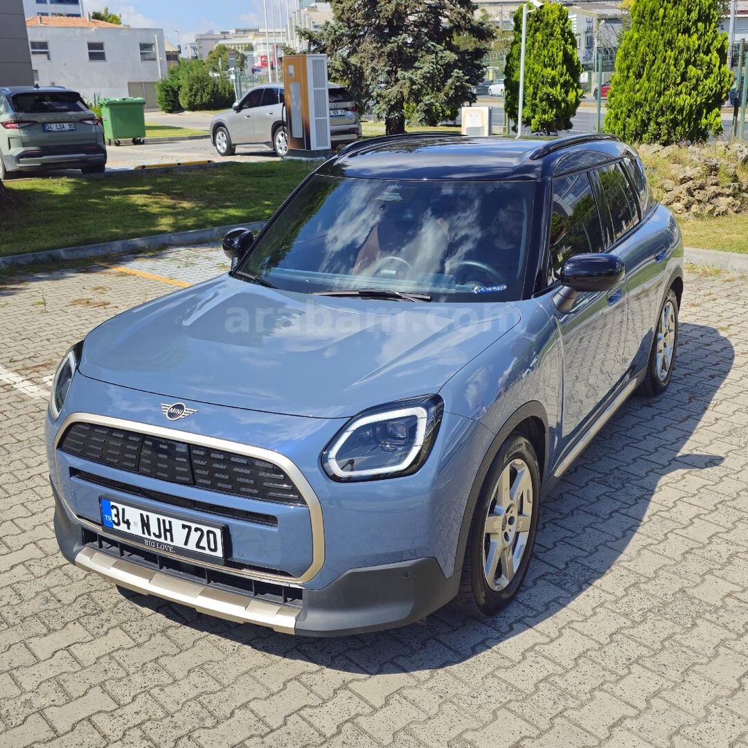 Otomotiv Personelinden Mini Countryman E Favoured 2025 Model 2