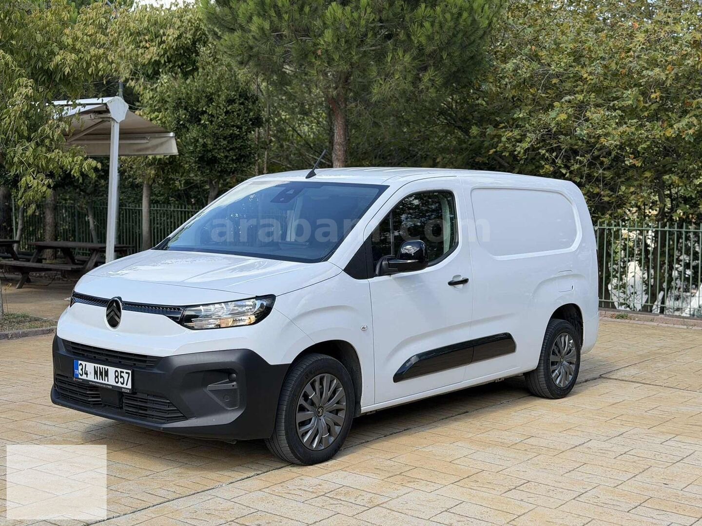 2025 OTOMATİK VİTES 10.000 KM'DE BOYASIZ PANEL MAXİ BERLİNGO 3