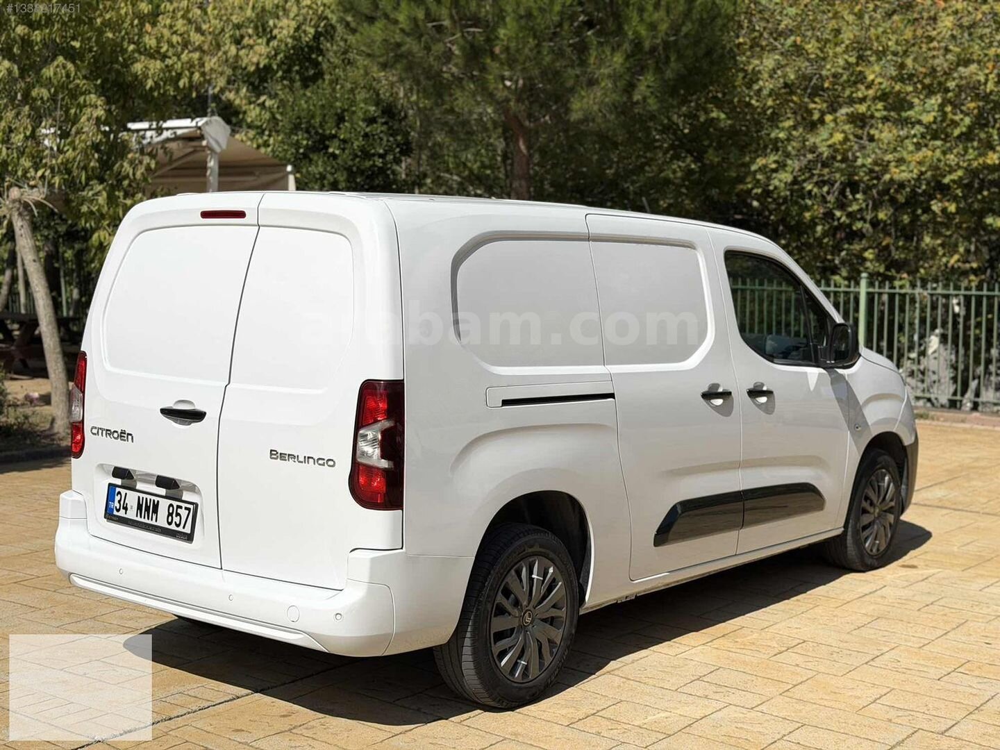 2025 OTOMATİK VİTES 10.000 KM'DE BOYASIZ PANEL MAXİ BERLİNGO 7