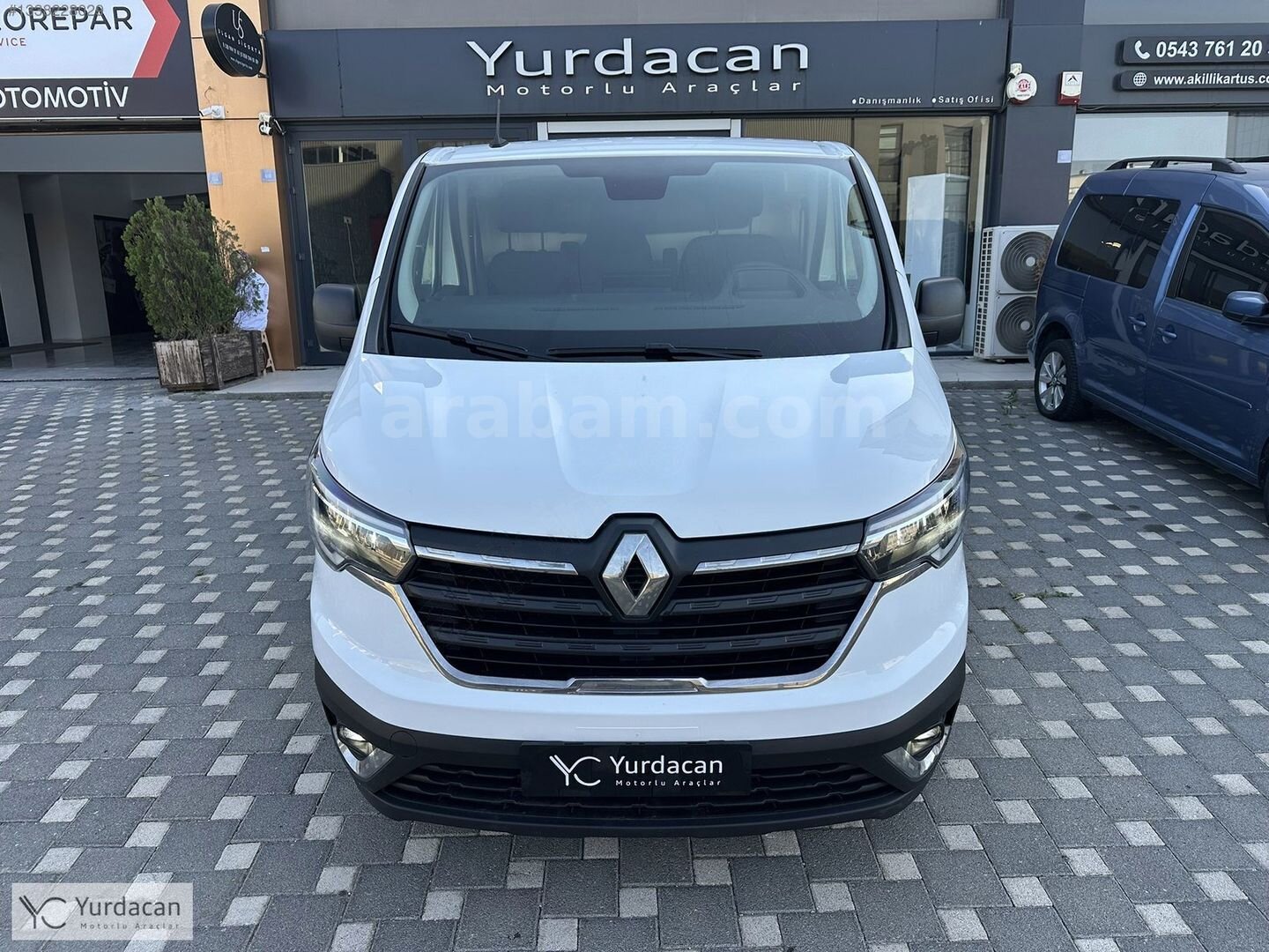 YURDACAN MOTOR DEĞİŞENSİZ BAKIMLI 2023 RENAULT TRAFİC 3