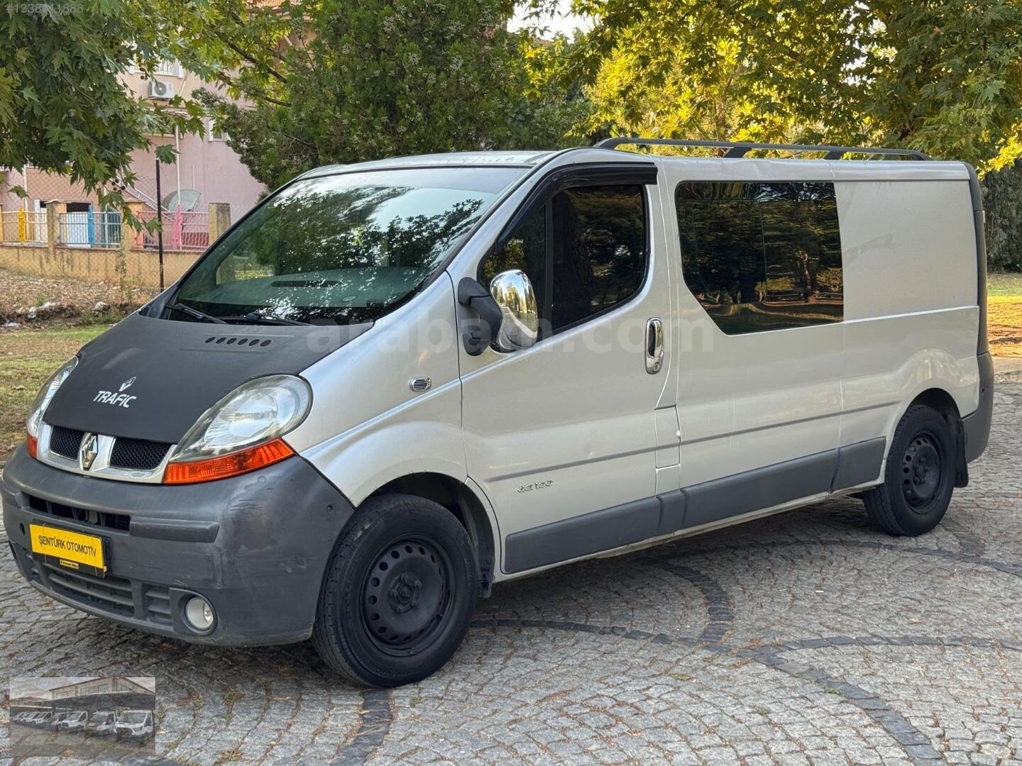 ŞENTÜRK'TEN 2005 MASRAFSIZ KLİMALI 5+1 KOLTUKLU RENAULT TRAFIC 3