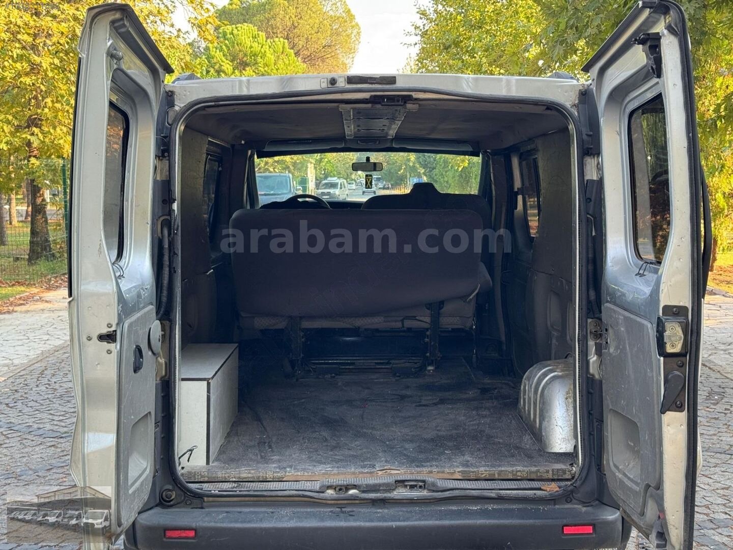 ŞENTÜRK'TEN 2005 MASRAFSIZ KLİMALI 5+1 KOLTUKLU RENAULT TRAFIC 7
