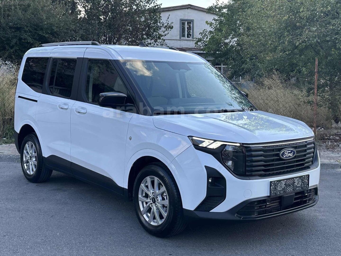 2026 TOURNEO COURİER 1.5 DİZEL TİTANİUM HATASIZ BOYASIZ 2
