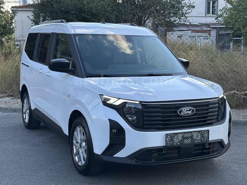 2026 TOURNEO COURİER 1.5 DİZEL TİTANİUM HATASIZ BOYASIZ