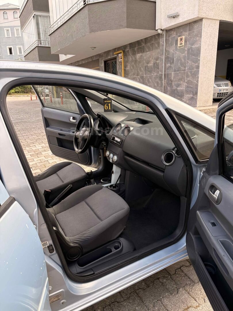 Sahibinden Mitsubishi Colt 1.3 Invite 2006 Model 7