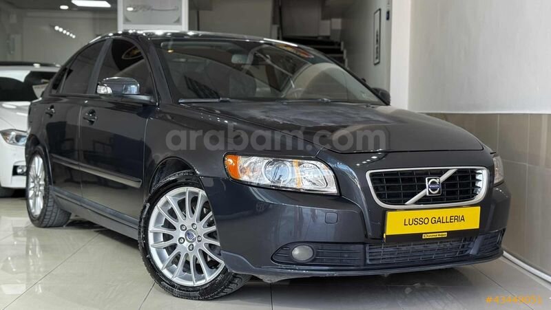 Galeriden Volvo S40 1.6 D Dynamic 2009 Model Konya 250.000 km Gri