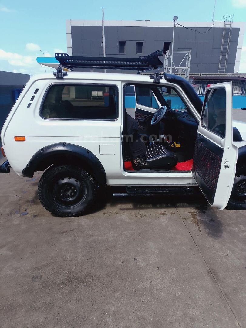 Sahibinden Lada Niva 1.7 1994 Model 5
