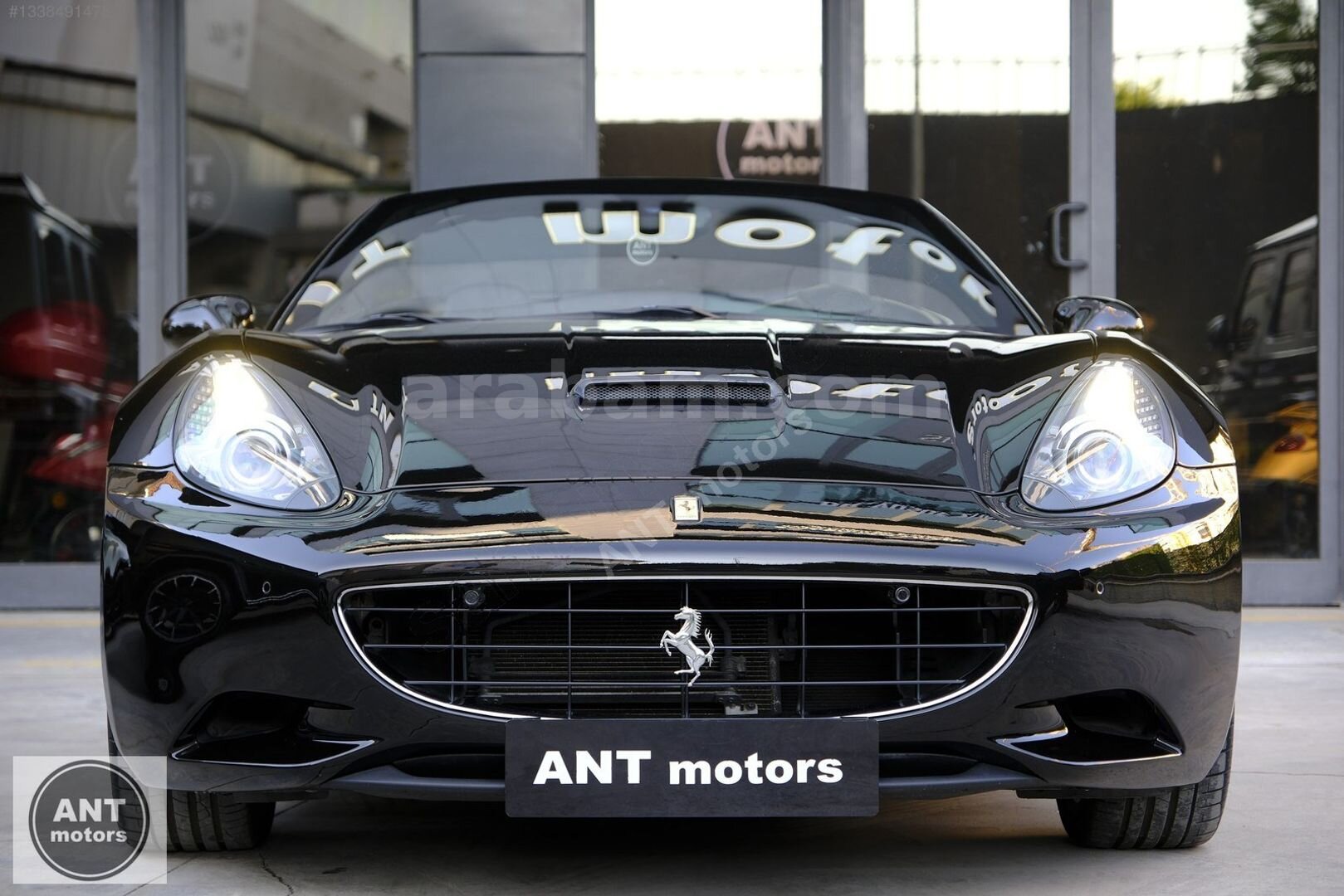 Galeriden Ferrari California 4.3 2011 Model İstanbul 75.000 km Siyah 6