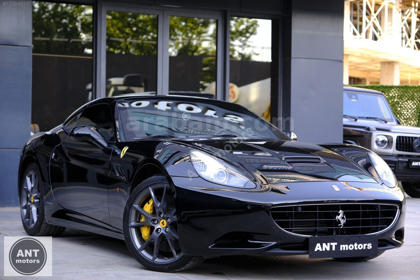 Galeriden Ferrari California 4.3 2011 Model İstanbul 75.000 km Siyah 3