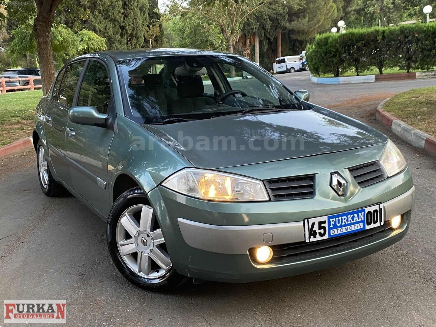 Galeriden Renault Megane 1.6 Dynamique 2004 Model Manisa 150.000 km Yeşil 1