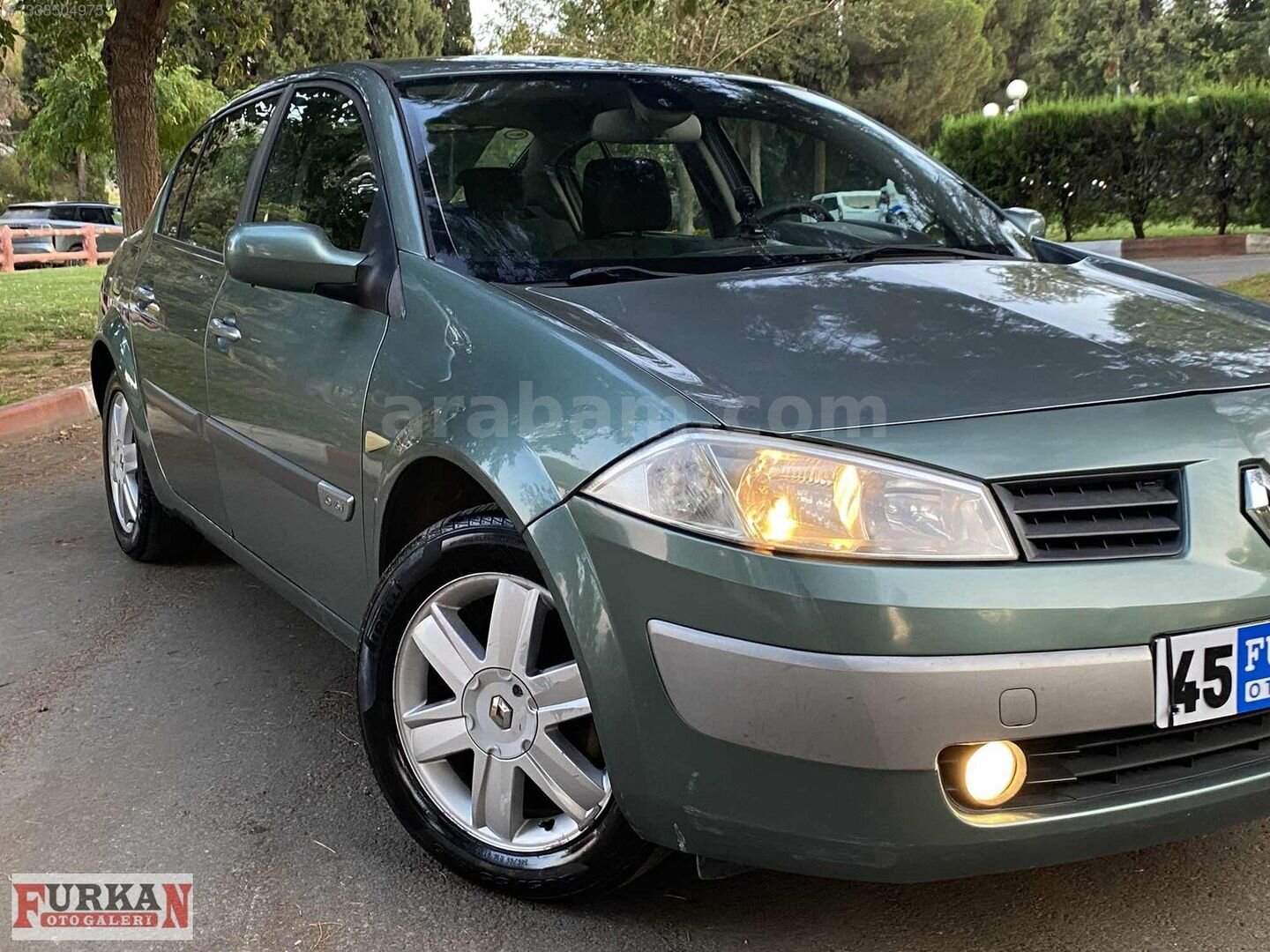 Galeriden Renault Megane 1.6 Dynamique 2004 Model Manisa 150.000 km Yeşil 2