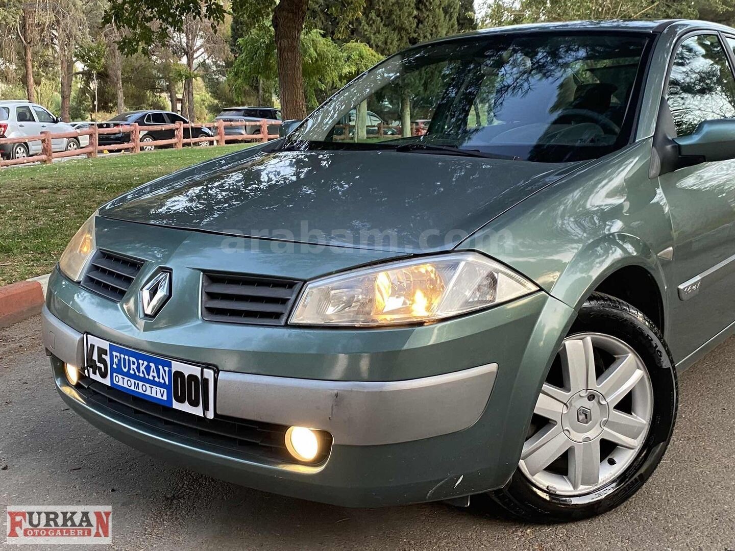 Galeriden Renault Megane 1.6 Dynamique 2004 Model Manisa 150.000 km Yeşil 6