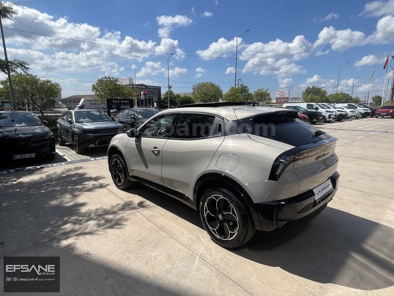 FIAT ALFA JEEP CHERY ANA BAYİ EFSANE GEBZE JUNİOR İBRİDA 4