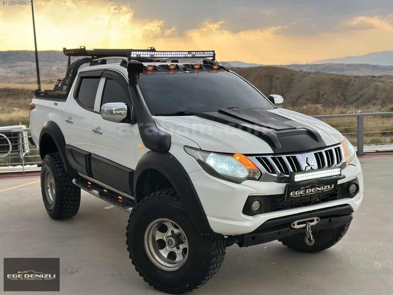 DEGİŞENSİZ 2017 ÇIKIŞLI FULL YAPILI L200 4X4