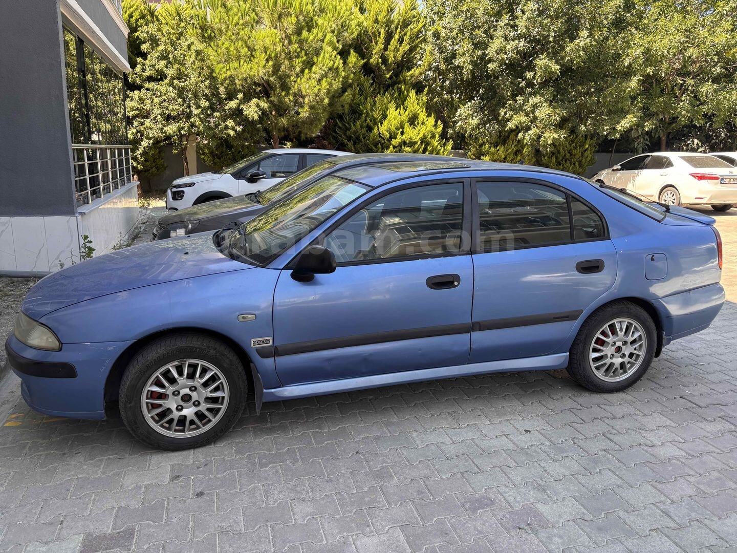 Sahibinden Mitsubishi Carisma 1.6 Avance 2001 Model 1