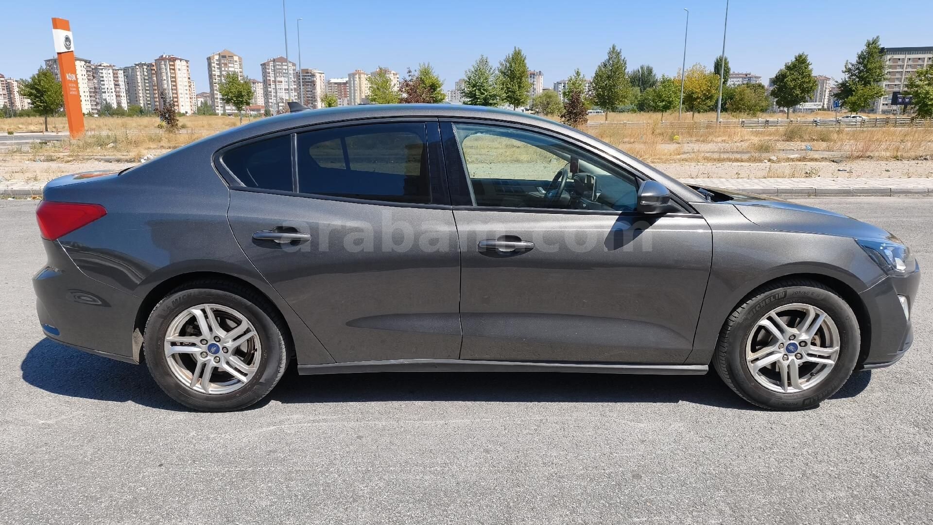 Sahibinden Ford Focus 1.5 Ti-VCT Trend X 2020 Model Kayseri 97.000 km Gri 3