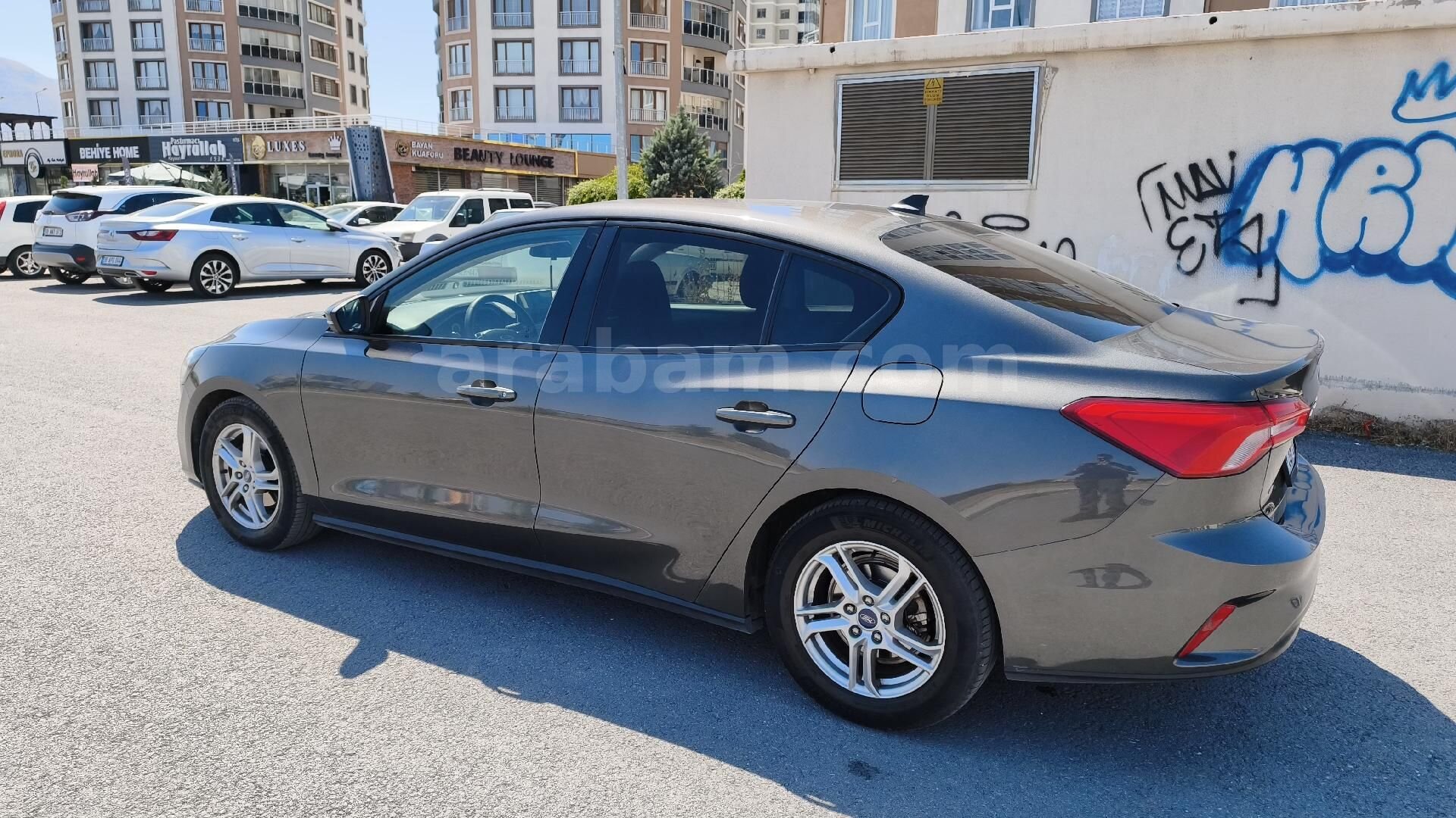 Sahibinden Ford Focus 1.5 Ti-VCT Trend X 2020 Model Kayseri 97.000 km Gri 4