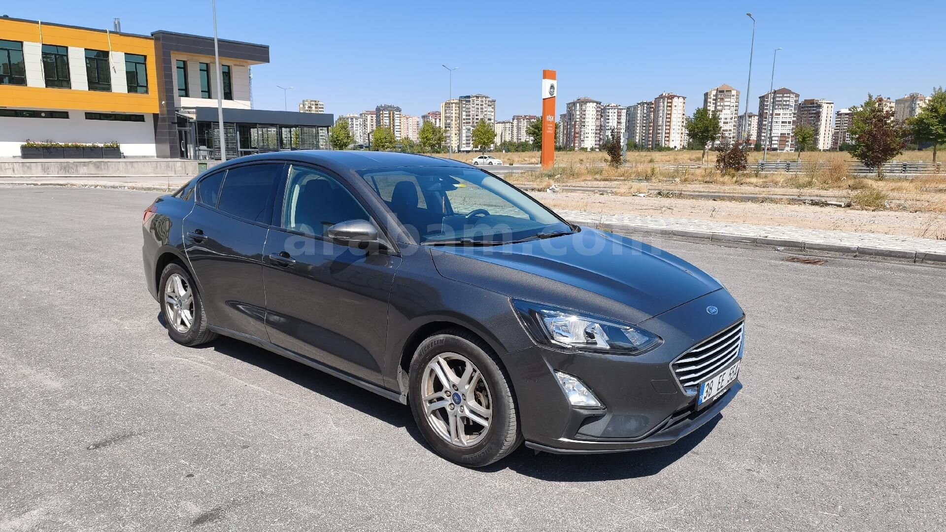 Sahibinden Ford Focus 1.5 Ti-VCT Trend X 2020 Model Kayseri 97.000 km Gri 2