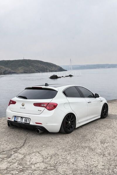 Sahibinden Alfa Romeo Giulietta 1.6 JTD Distinctive 2012 Model 263.000 km Beyaz 2