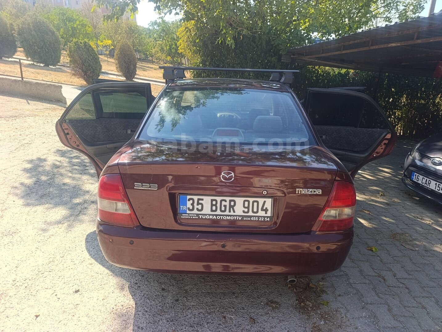 Sahibinden Mazda 323 1.5 Familia 2000 Model otomatik Full bakımlı al git istediğin yere 3