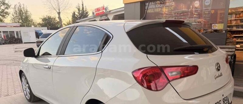 Sahibinden Hatasız Alfa Romeo Giulietta 1.6 JTD Distinctive 2012 Model 5