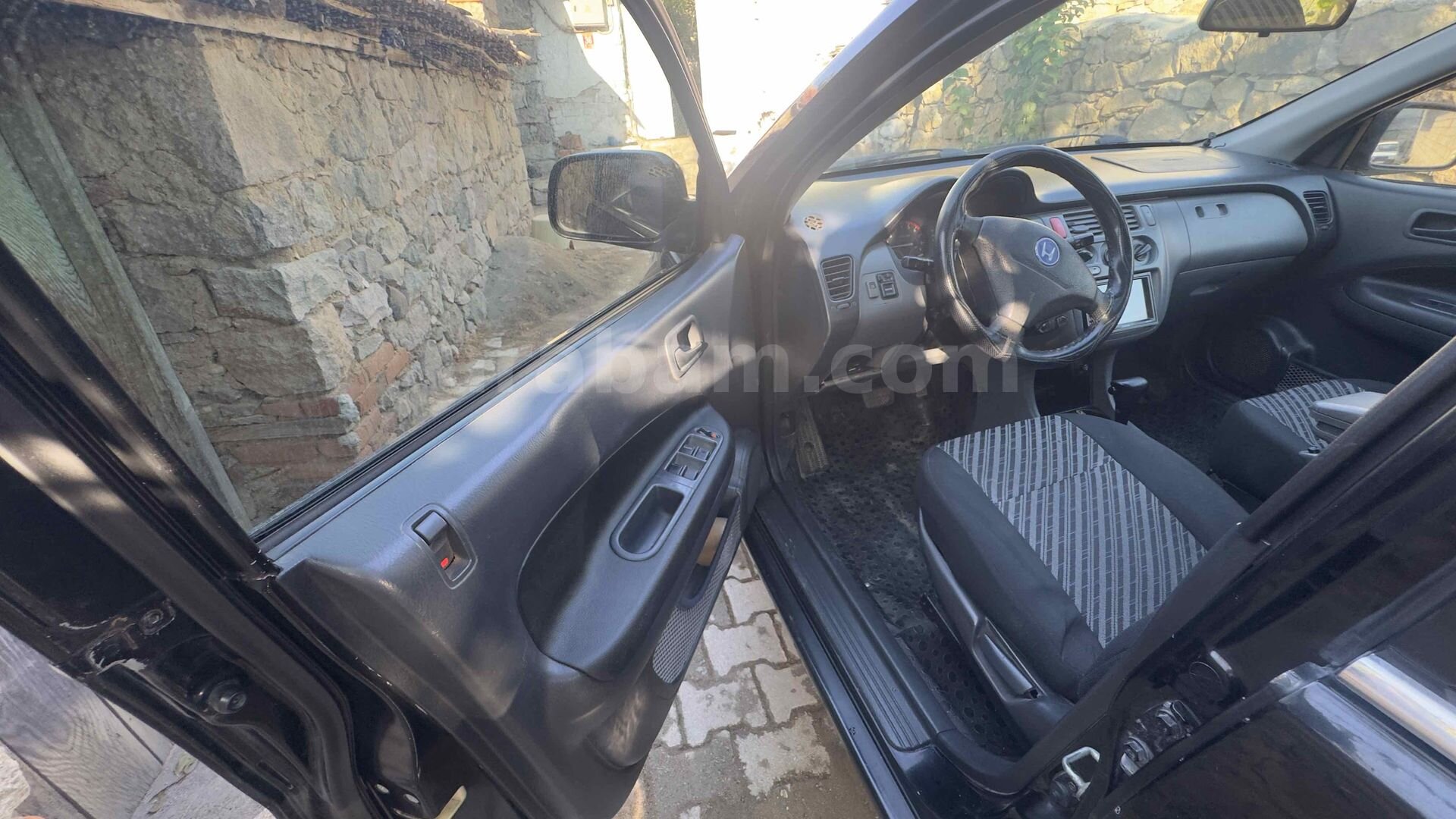 Sahibinden Honda HR-V 4WD 2000 Model 240.000 km Siyah 2