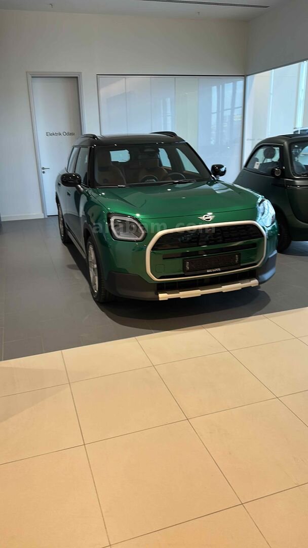Sahibinden Mini Countryman E Favoured 2025 Model 4