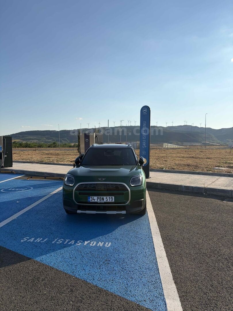 Sahibinden Mini Countryman E Favoured 2025 Model 2